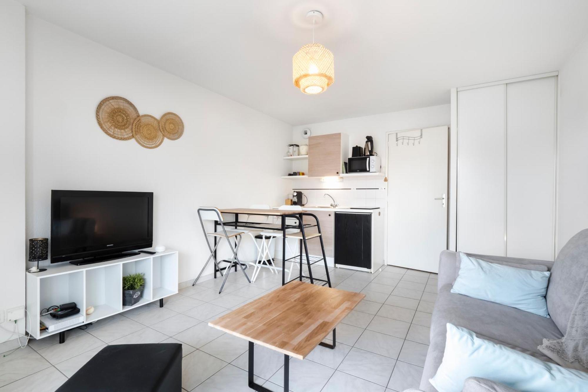 Les Roses, Studio ปอร์นิเชต์ ภายนอก รูปภาพ